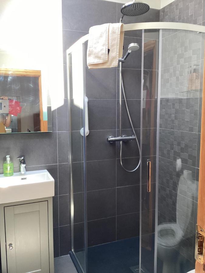 Roundstone Retreats Abbys Cottage Bagian luar foto